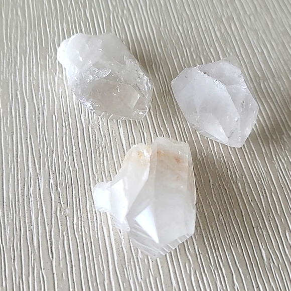 Clear quartz - Picture 2 of 4